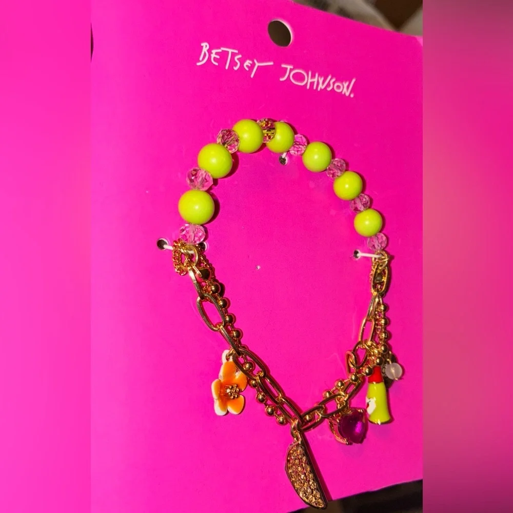 BETSEY JOHNSON Southwestern Theme Stretch Multi-Charm Bracelet W/ Beads NEW NWT